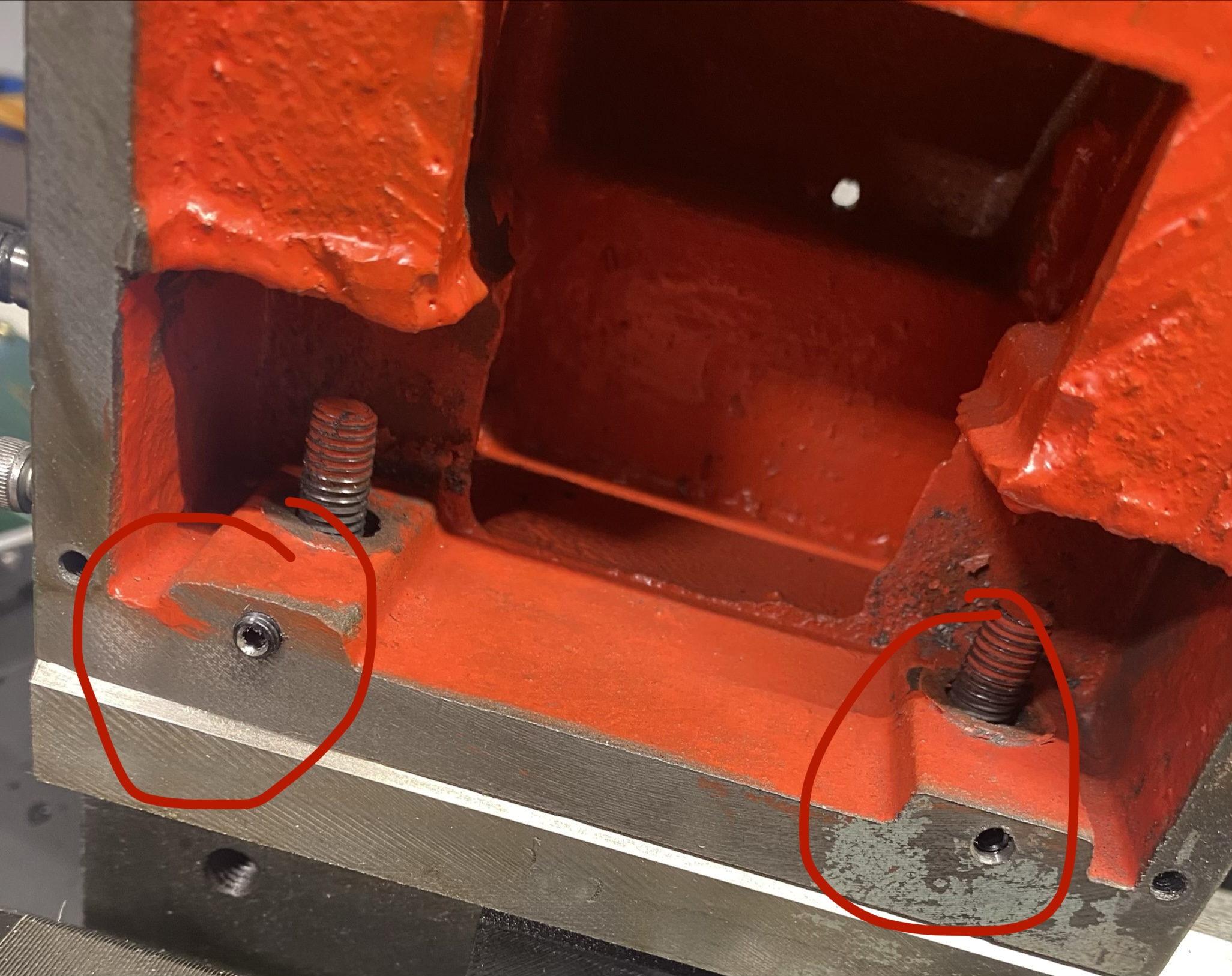 Spindle head setscrew